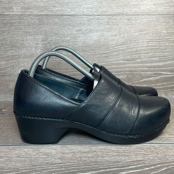 Dansko Tenley Black Leather Women’s Sz 10.5-11/EU 41 Slip On Heeled Clogs - Picture 1 of 11
